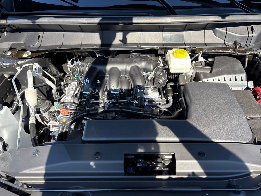 New 2025 Nissan Pathfinder SV w/ Black Appearance Package image 13