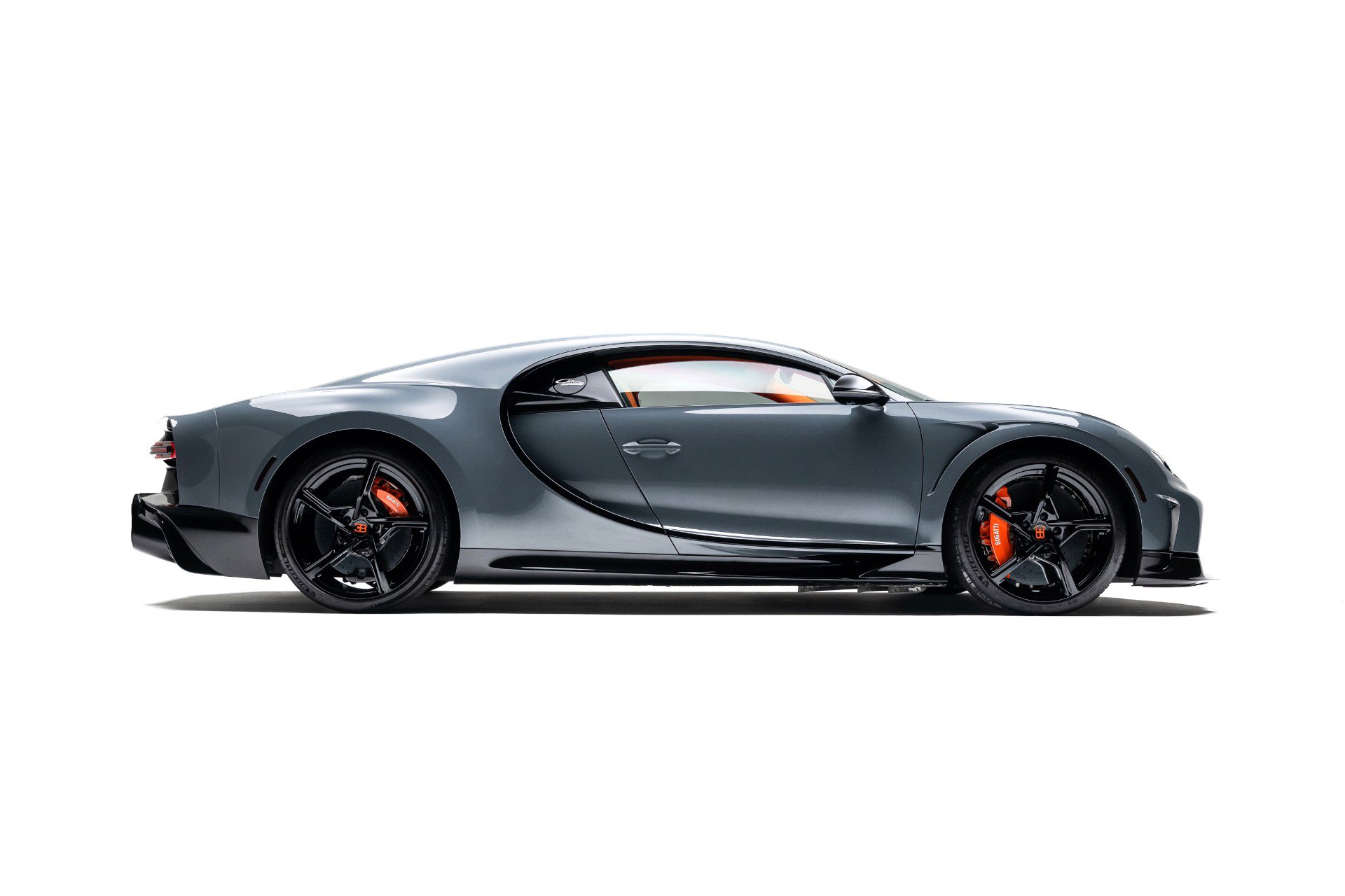 Used 2024 Bugatti Chiron Super Sport AWD/4WD image 7
