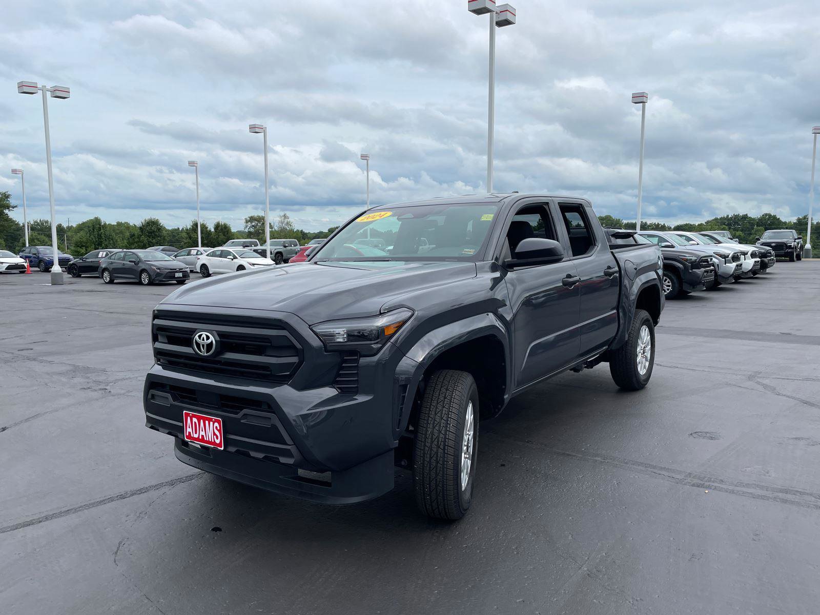 Used 2024 Toyota Tacoma SR AWD/4WD image 3