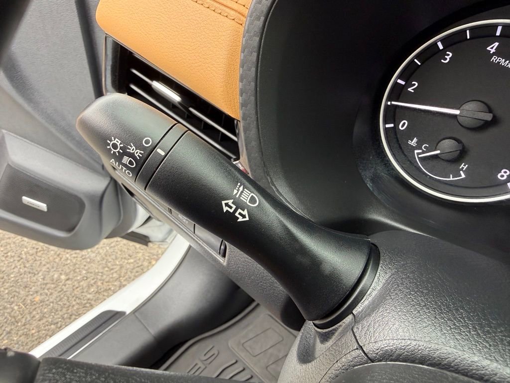 Certified 2025 Nissan Sentra SV w/ SV Premium Package image 27