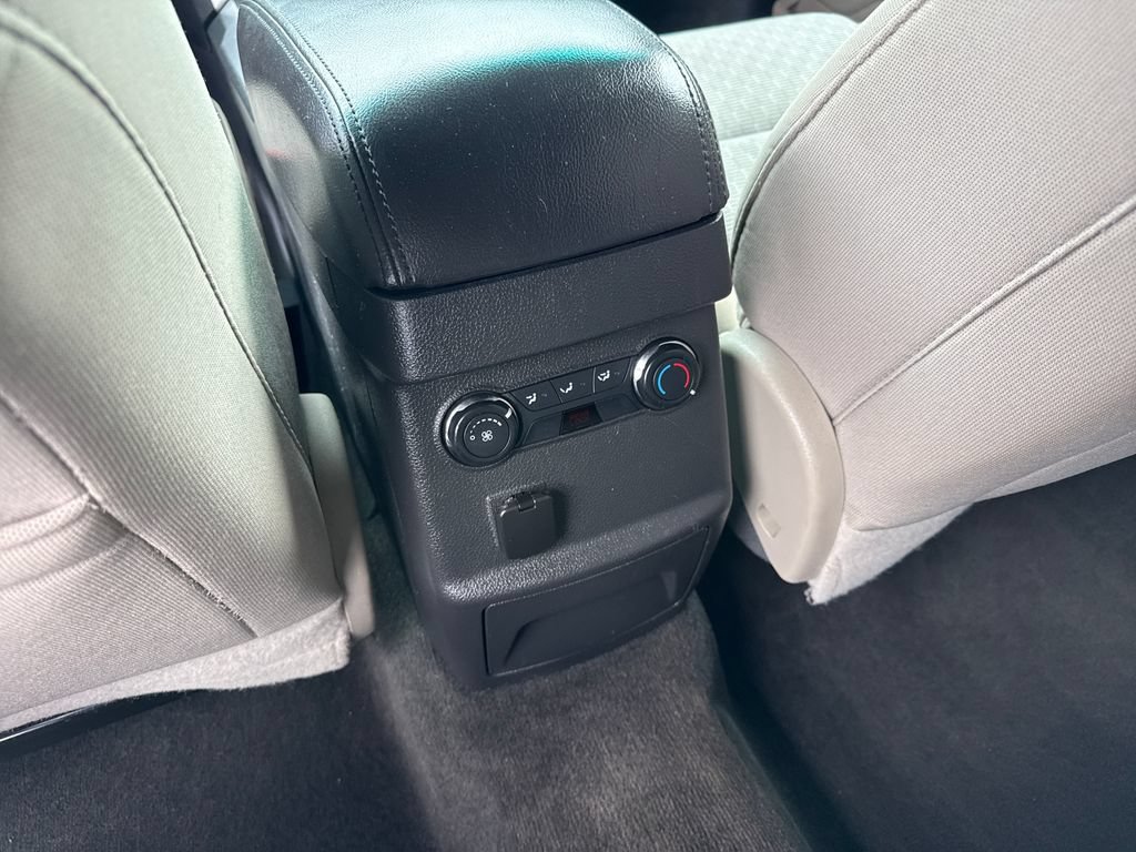 Used 2013 Ford Explorer XLT FWD image 24