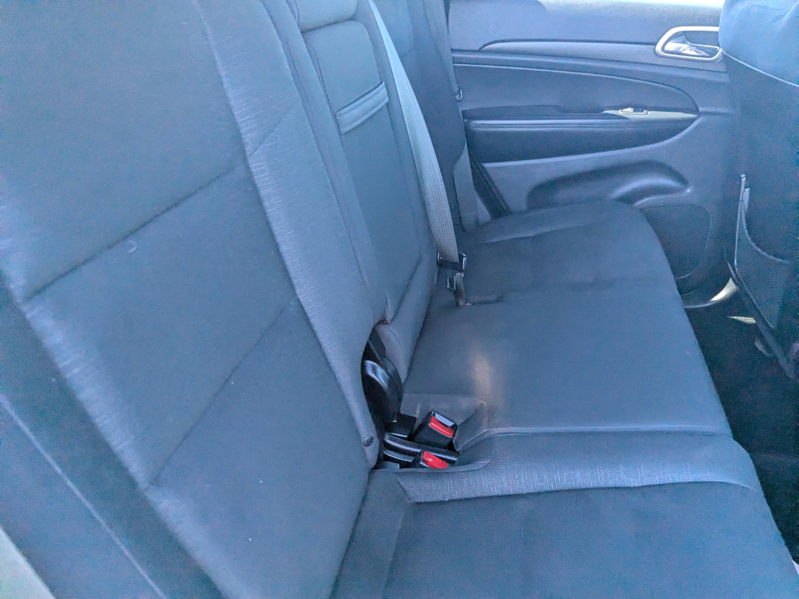 Used 2015 Jeep Grand Cherokee Laredo image 13