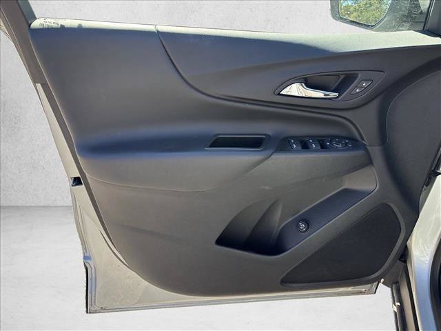 Used 2022 Chevrolet Equinox LT FWD image 10
