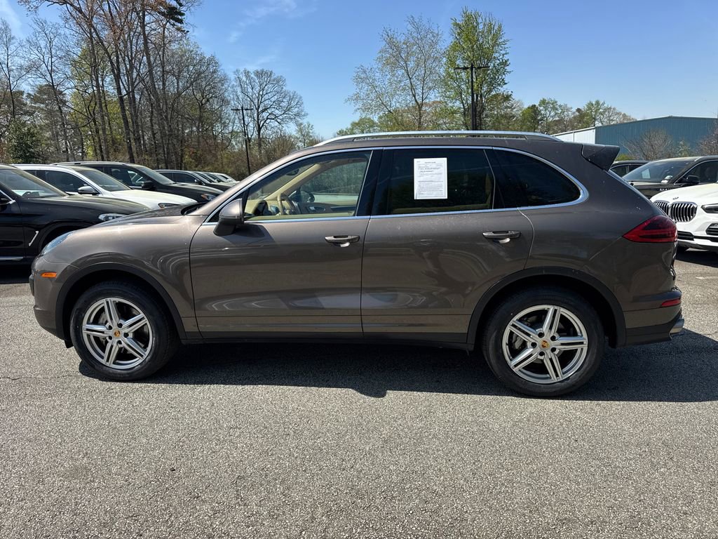 Used 2016 Porsche Cayenne S AWD/4WD image 4