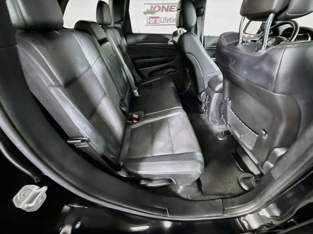 Used 2022 Jeep Grand Cherokee Laredo X AWD/4WD image 31
