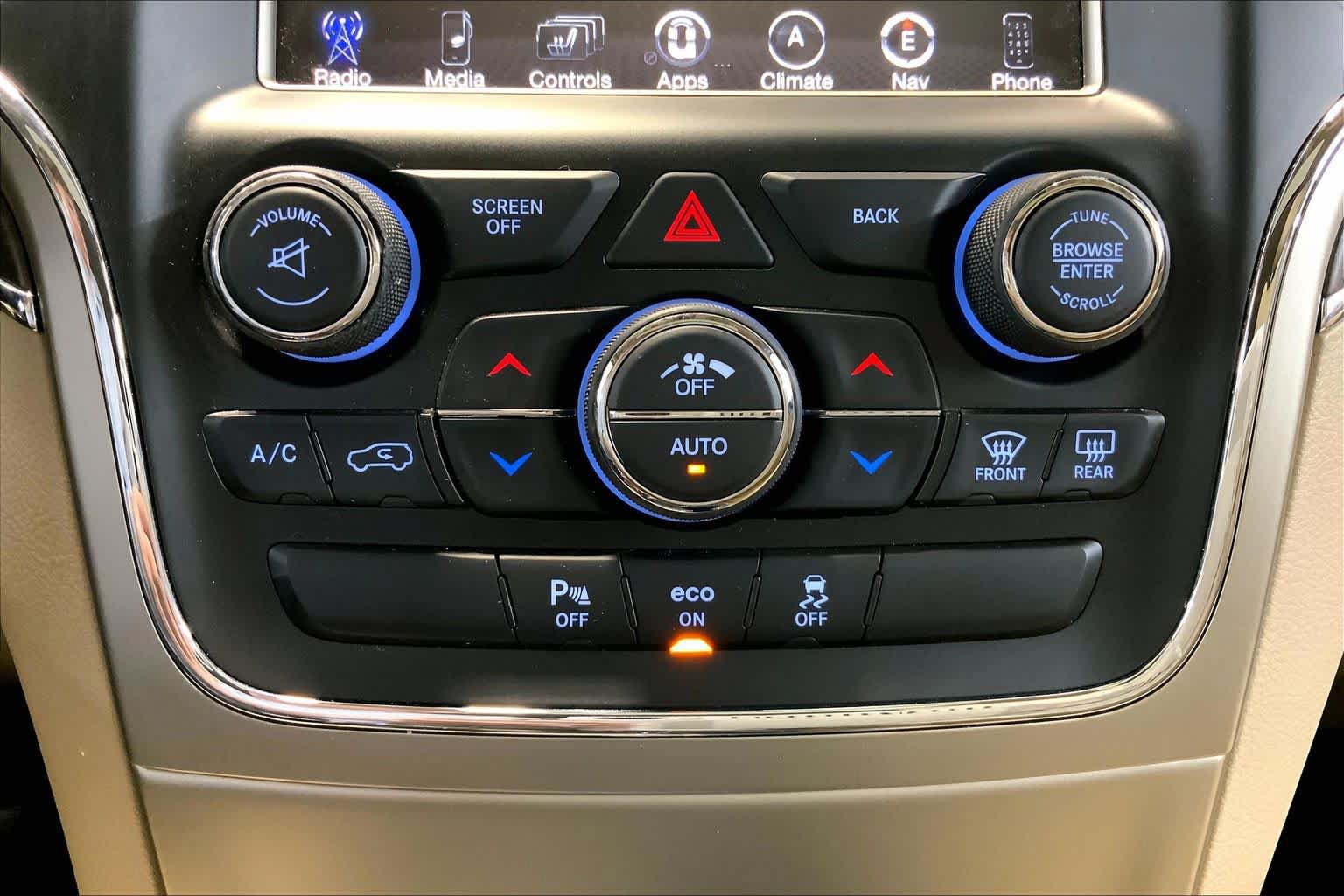 Used 2015 Jeep Grand Cherokee Limited AWD/4WD image 35