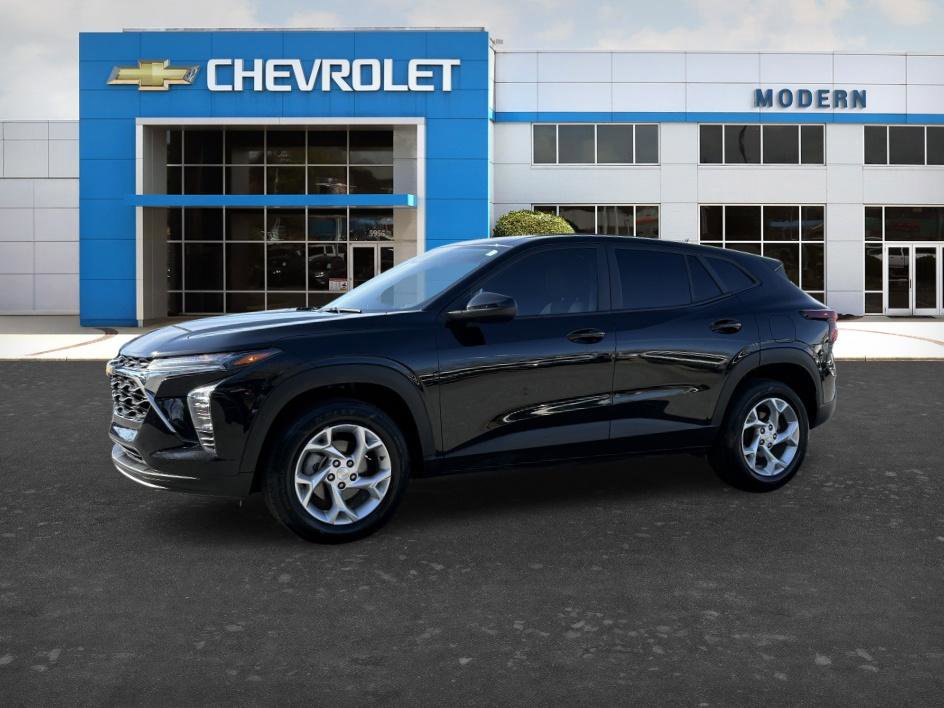 Used 2024 Chevrolet Trax LS w/ LS Convenience Package FWD image 1