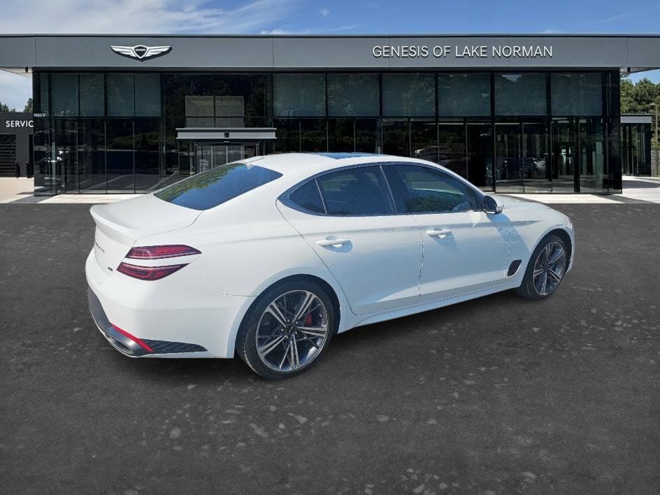 Used 2025 Genesis G70 3.3T Advanced RWD image 5