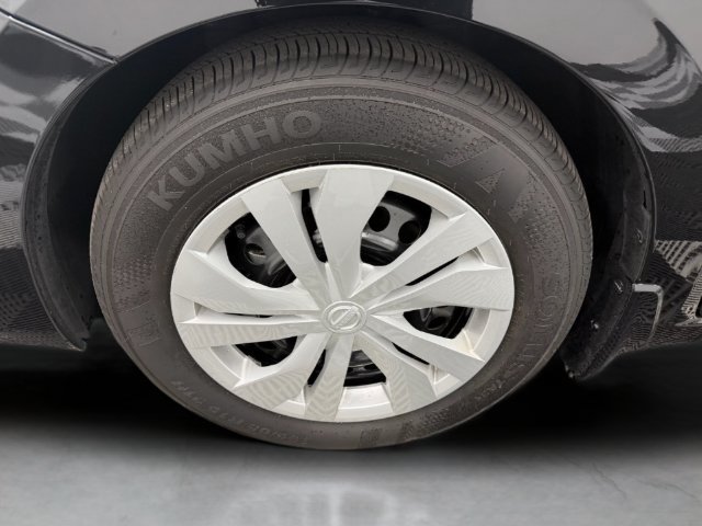 Certified 2025 Nissan Versa S w/ Trunk Package FWD image 12