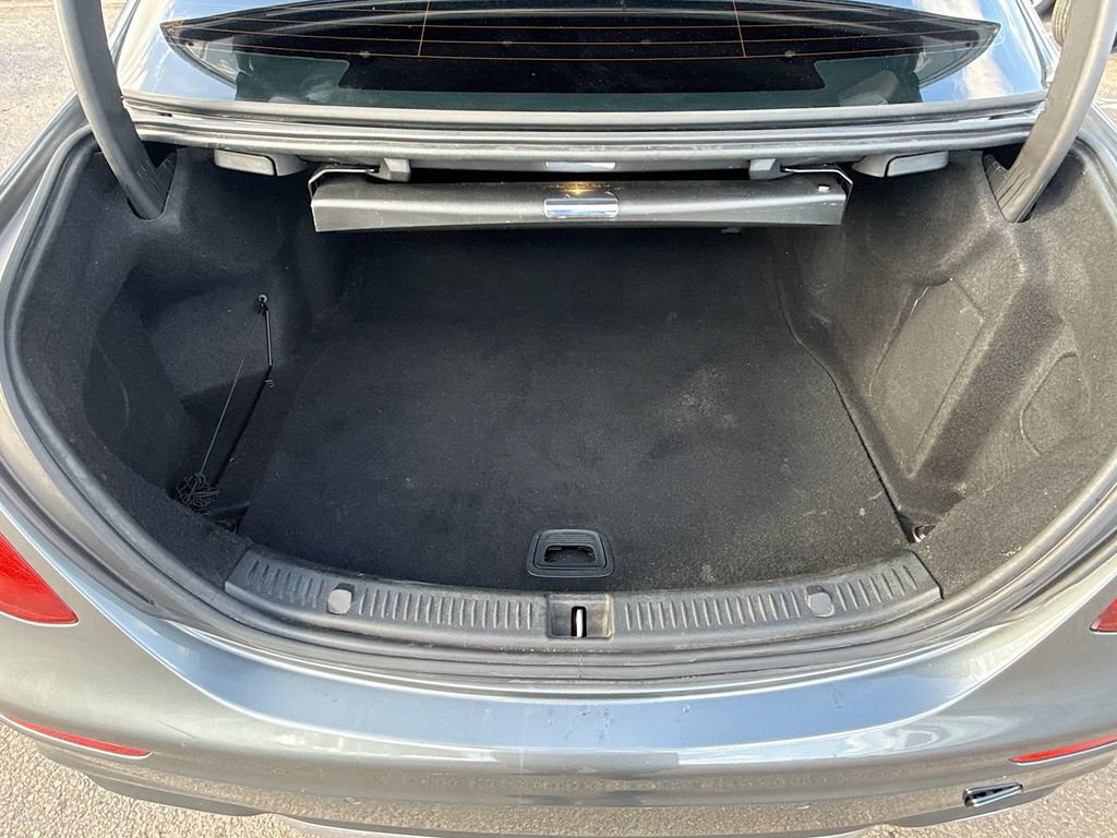 Used 2017 Mercedes-Benz E 300 image 29