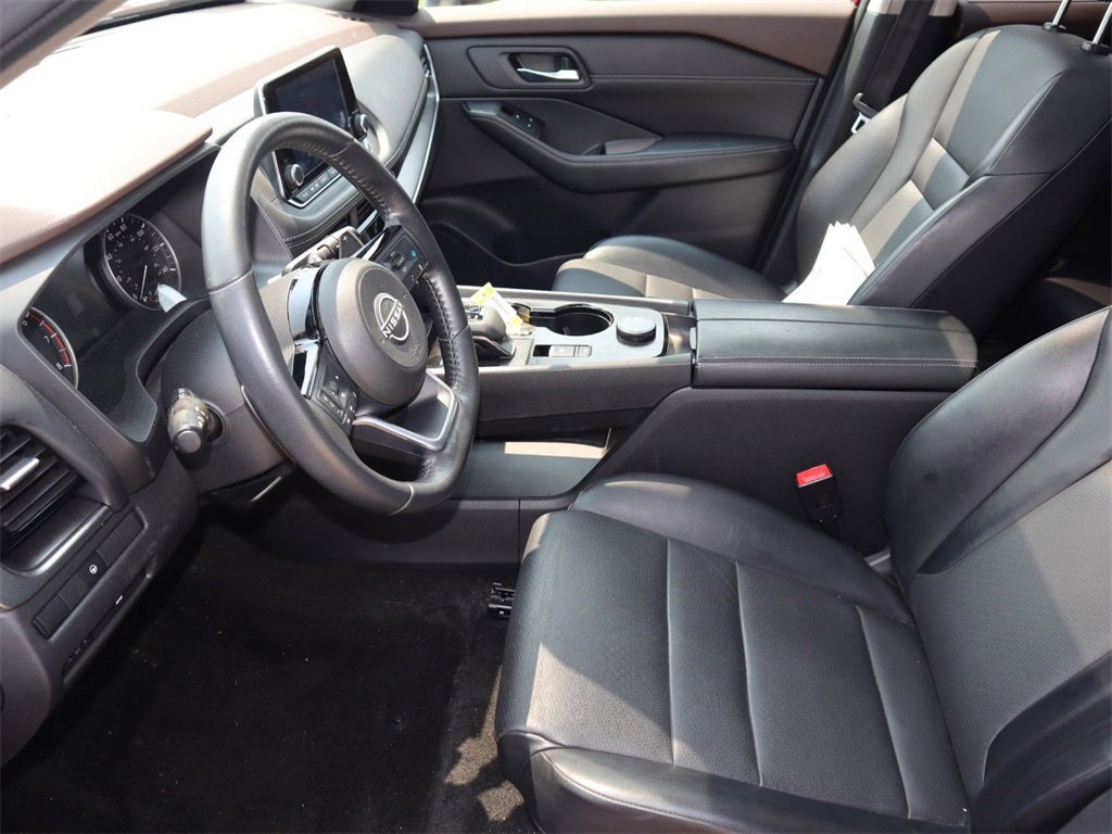 Certified 2022 Nissan Rogue SV w/ SV Premium Package image 13