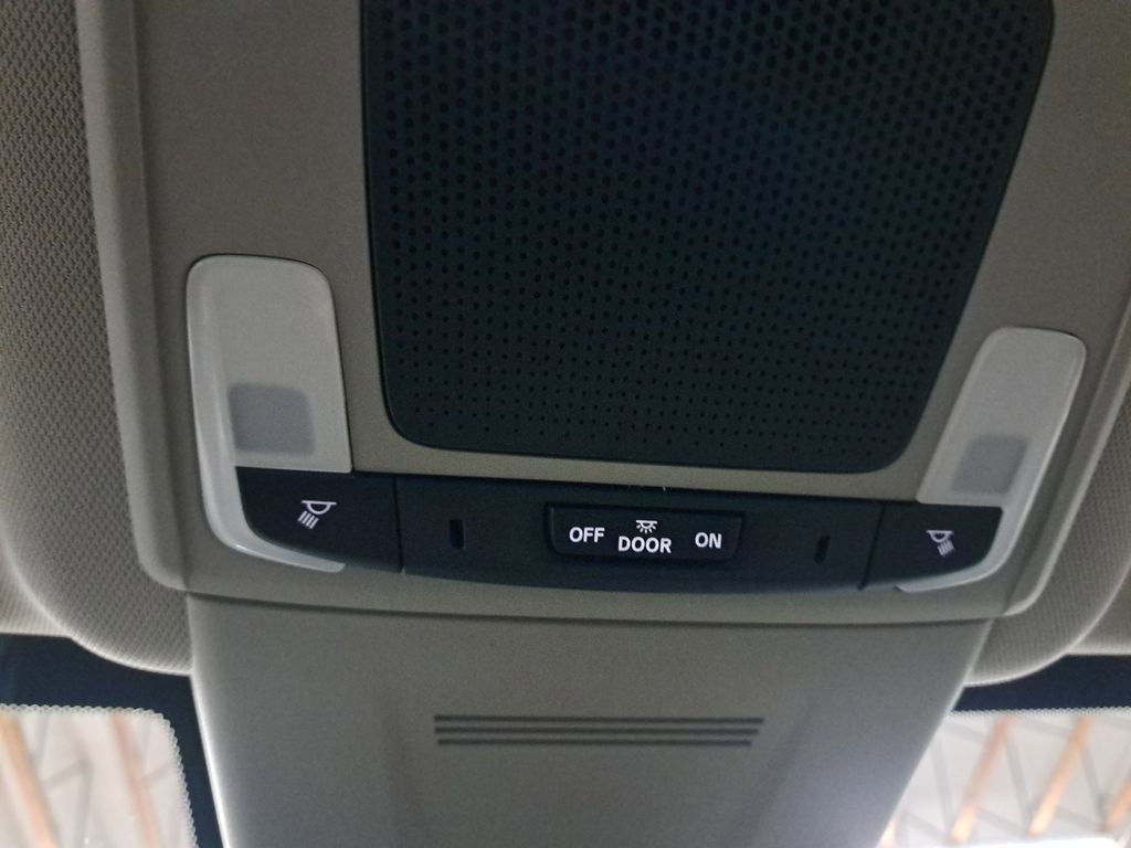 Used 2025 Honda CR-V LX image 26