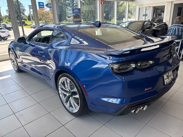 Used 2024 Chevrolet Camaro SS RWD image 5