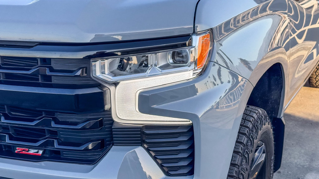 Used 2024 Chevrolet Silverado 1500 LT Trail Boss w/ Convenience Package II AWD/4WD image 5