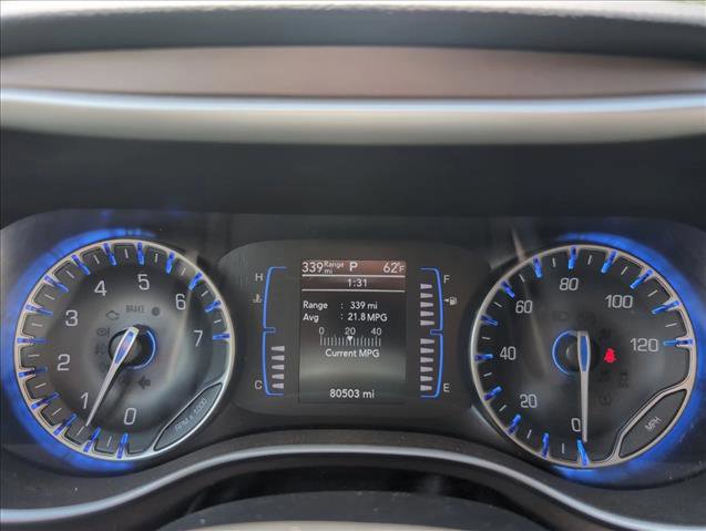 Used 2018 Chrysler Pacifica Touring-L FWD image 10
