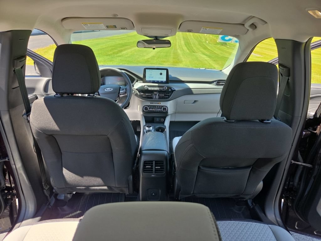 Used 2023 Ford Escape Active AWD/4WD image 31