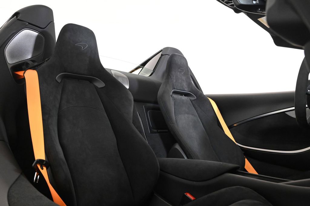 New 2026 McLaren Artura Spider image 17