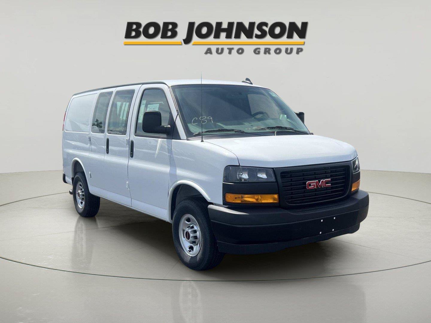 New 2026 GMC Savana 3500 w/ Driver Convenience Package RWD image 3