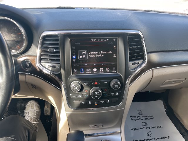 Used 2016 Jeep Grand Cherokee Limited w/ Luxury Group II AWD/4WD image 12