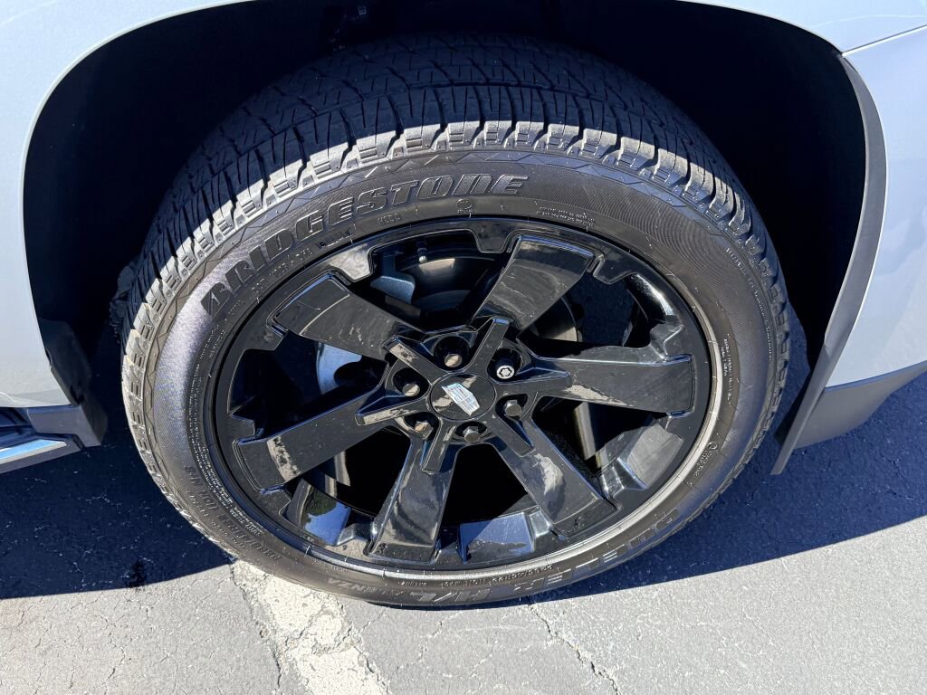 Used 2019 Cadillac Escalade Premium Luxury image 14