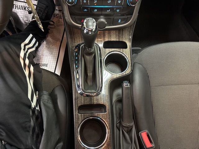 Used 2015 Chevrolet Malibu LT w/ Power Convenience Package FWD image 32