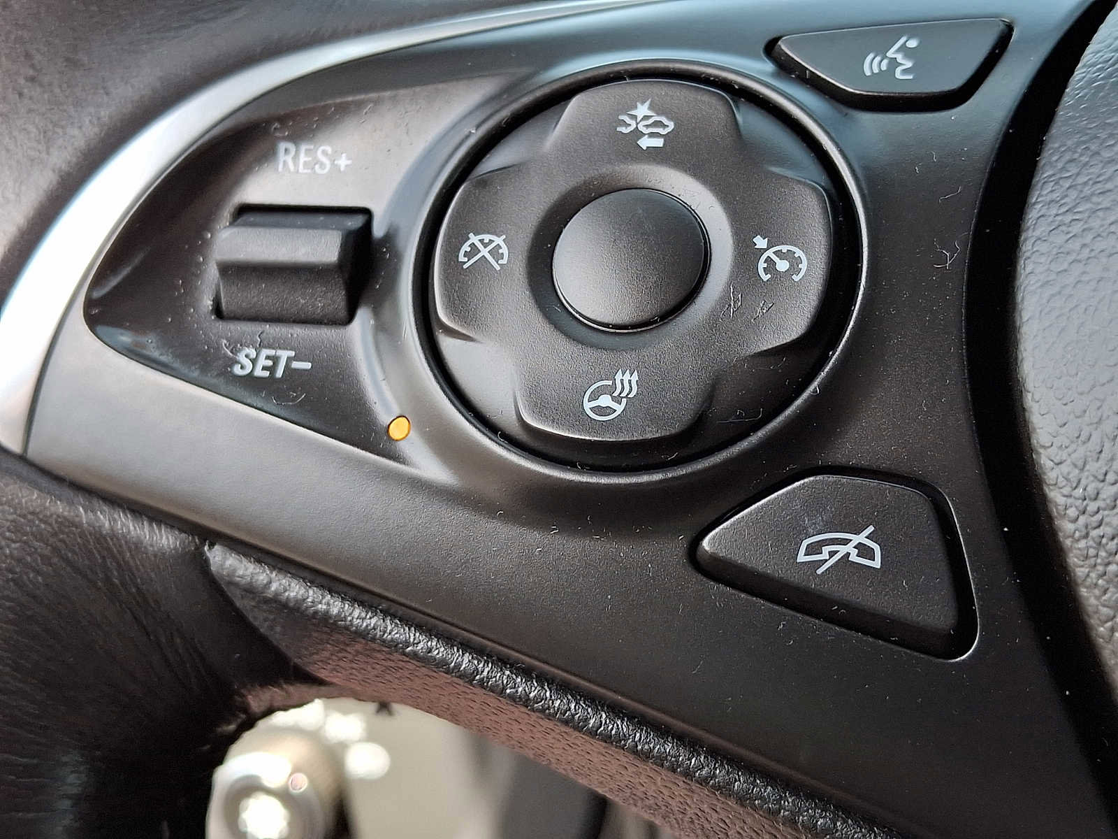 Certified 2021 Buick Enclave Premium w/ Sun and Sites Package image 27