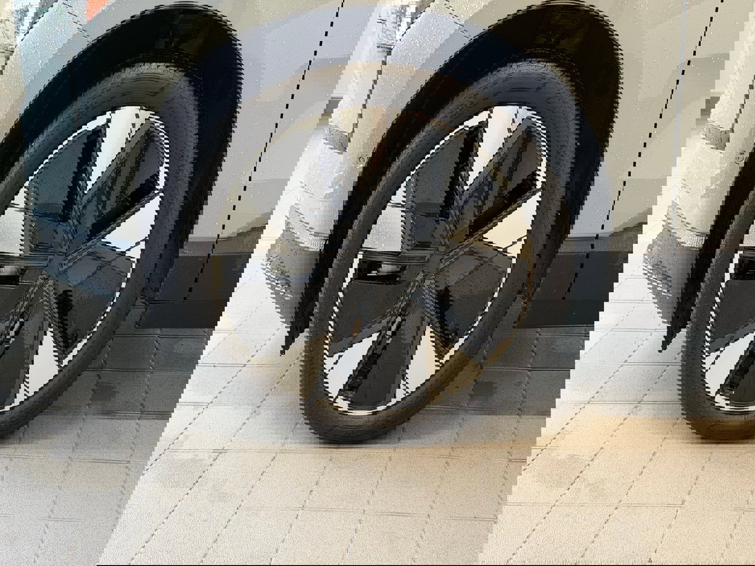 Certified 2025 Volvo EX30 Ultra image 8