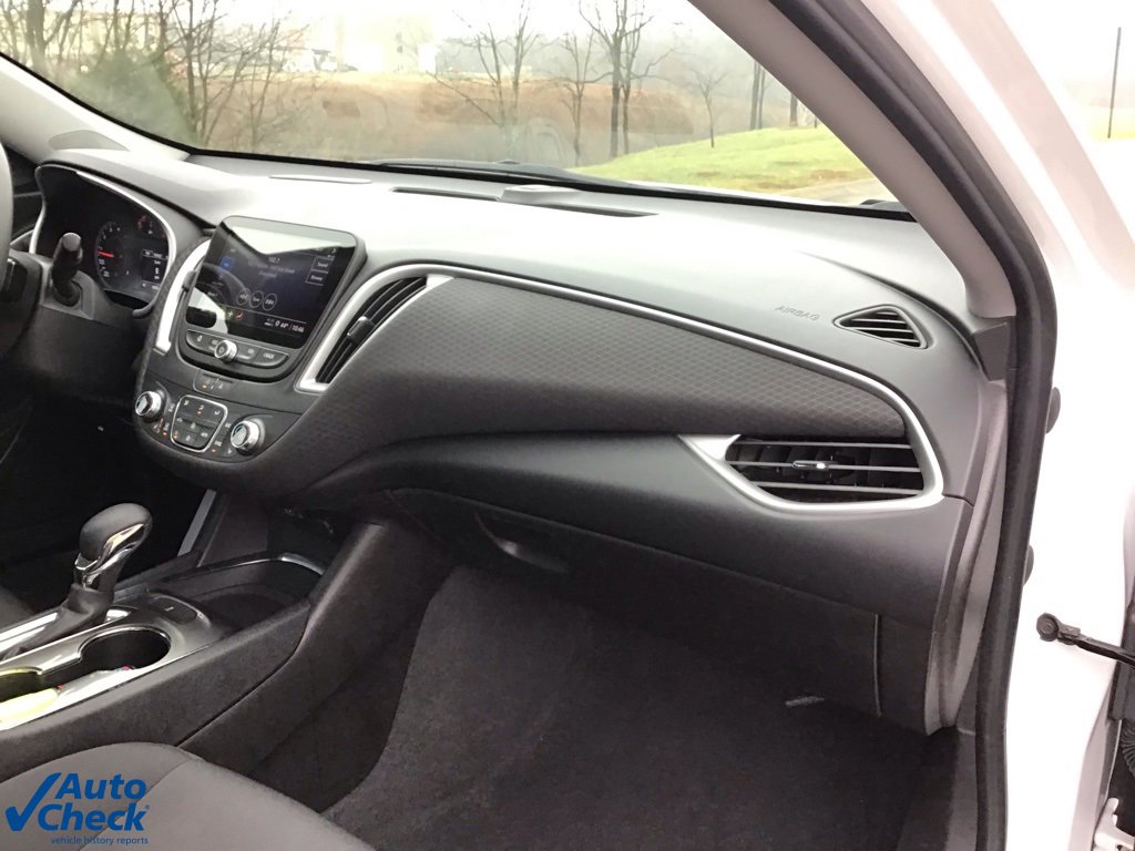 Used 2024 Chevrolet Malibu LT image 24