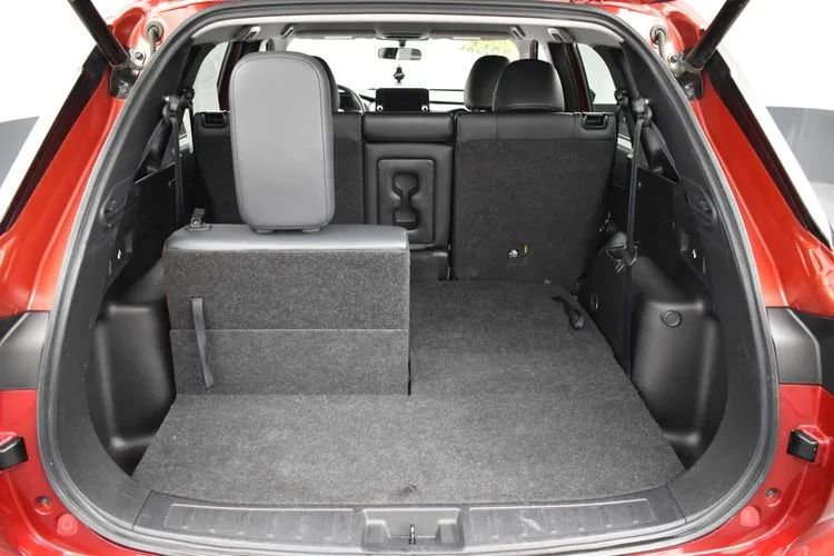 Used 2024 Mitsubishi Outlander FWD image 18
