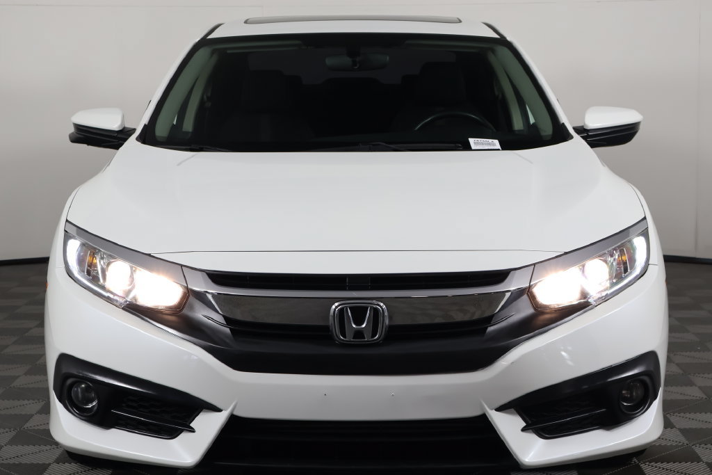 Used 2018 Honda Civic EX-T image 2