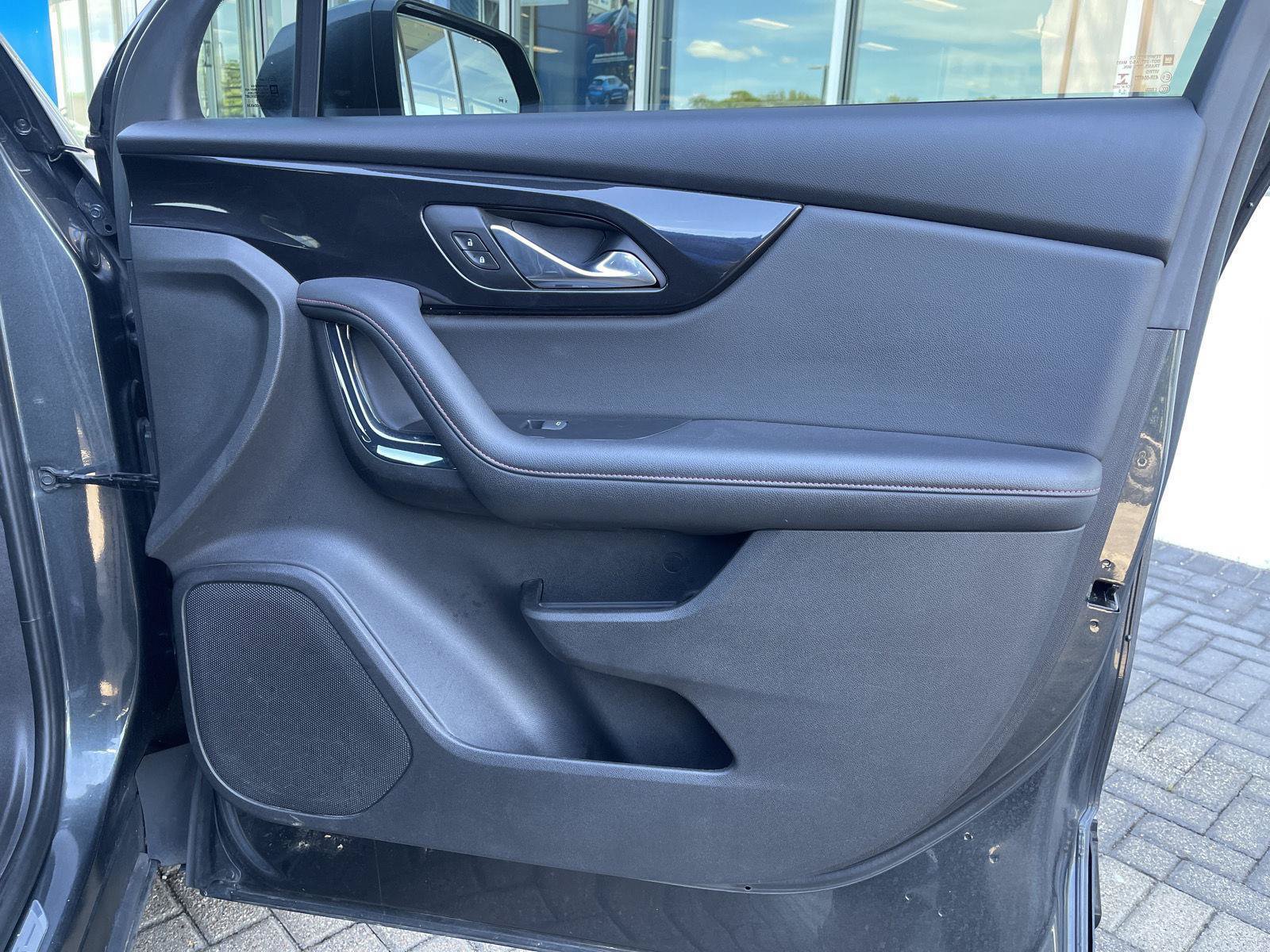 Used 2019 Chevrolet Blazer RS FWD image 31