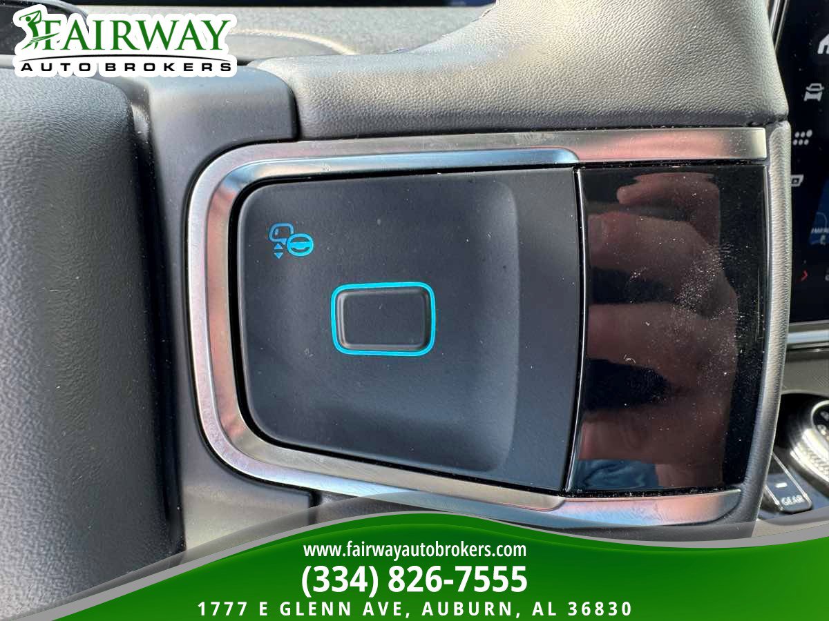 Used 2025 Ford Expedition Active image 21