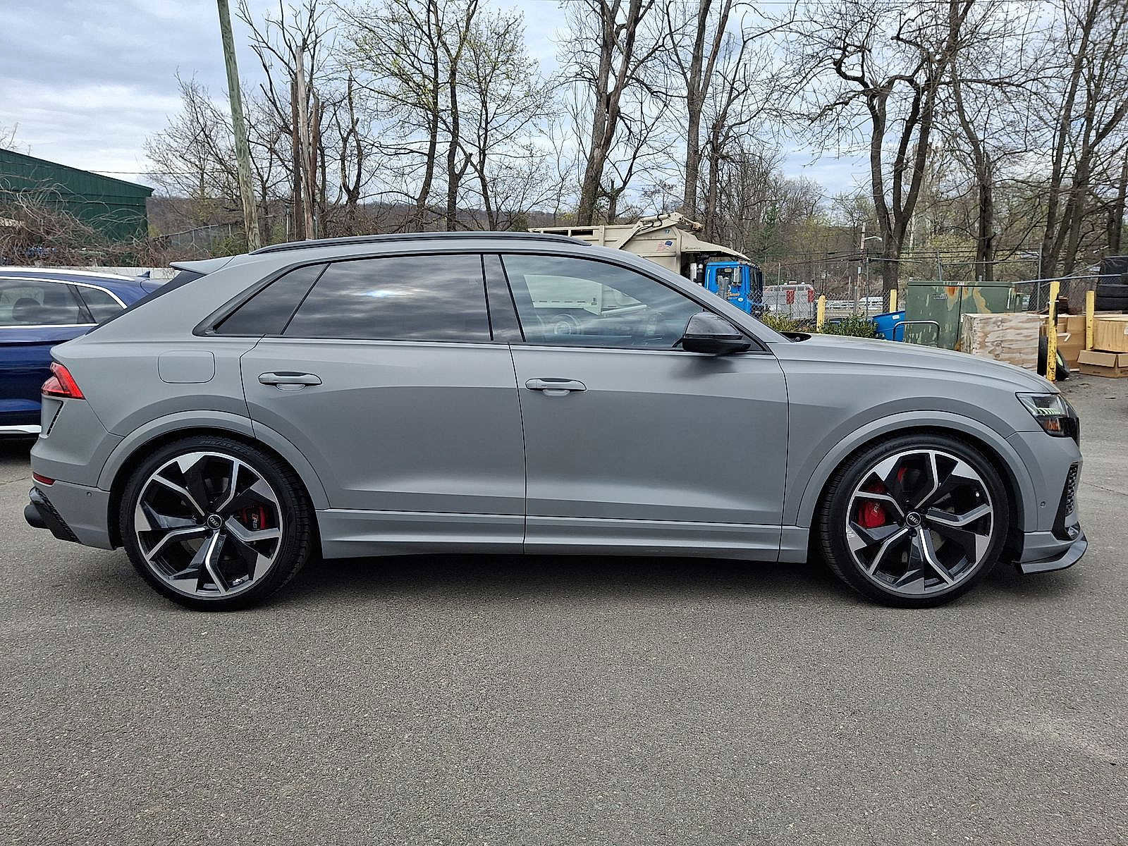 Used 2024 Audi RS Q8 w/ Black Optic Package image 26