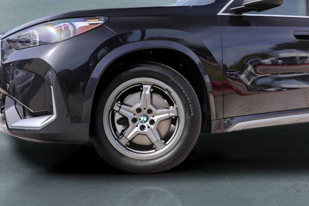 Used 2026 BMW X1 xDrive28i image 4