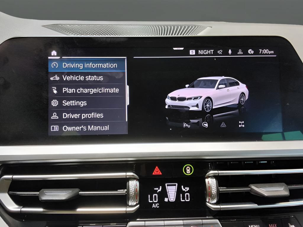 Used 2021 BMW 330e xDrive w/ Premium Package AWD/4WD image 28