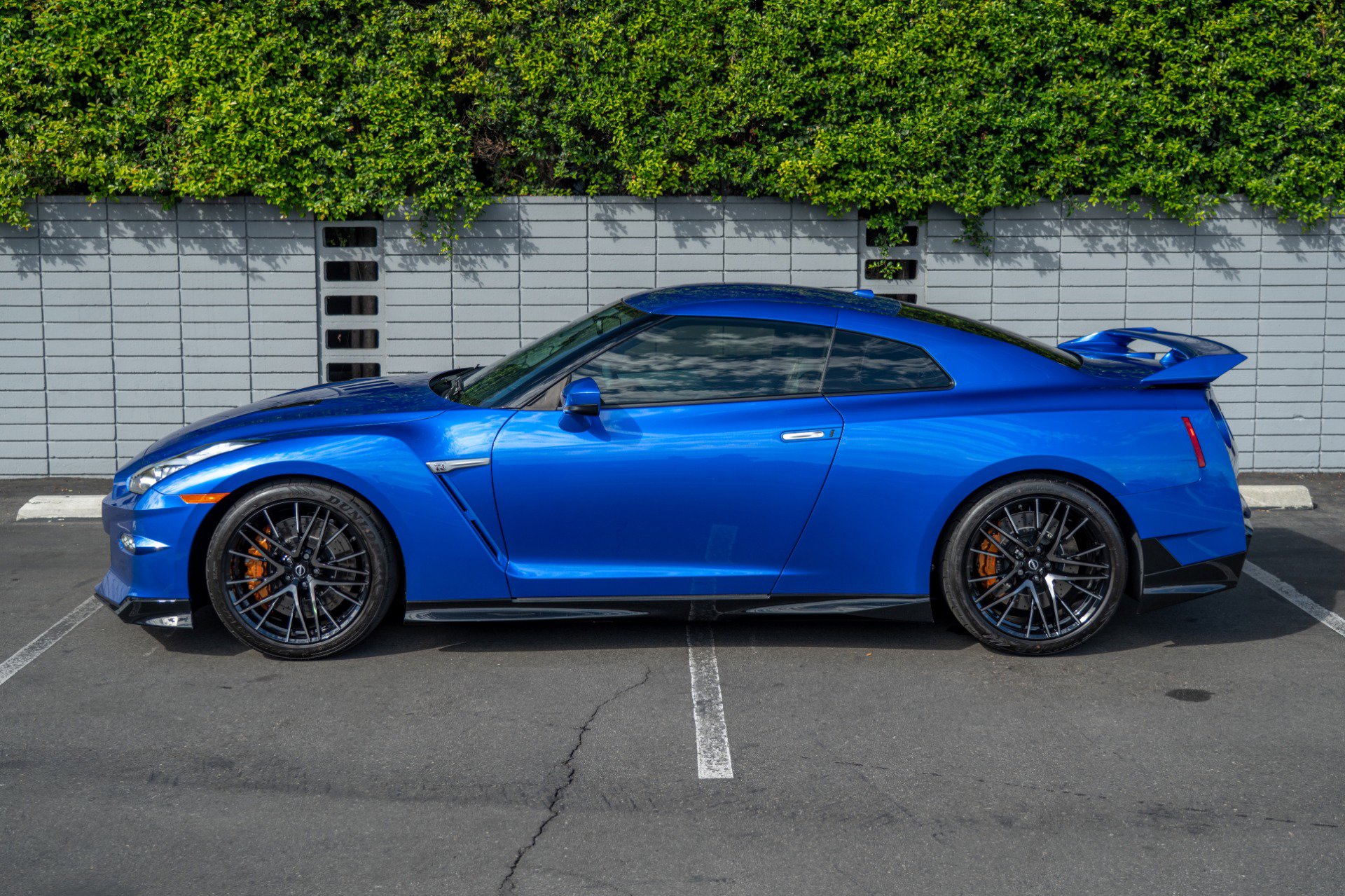 Used 2024 Nissan GT-R w/ Floor Mat Package image 19