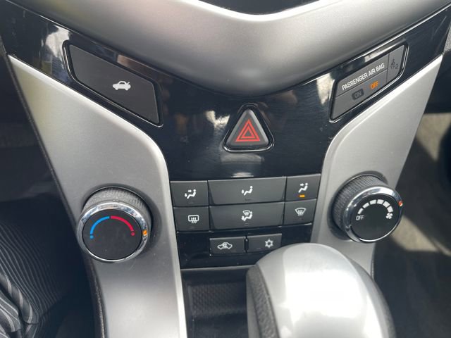 Used 2016 Chevrolet Cruze LT image 24