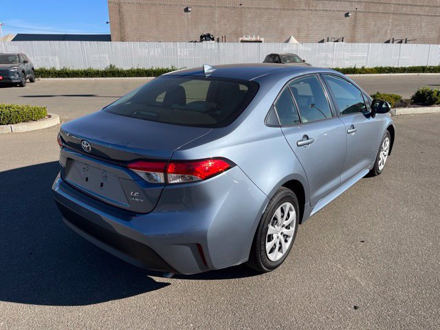 Used 2026 Toyota Corolla LE w/ Carpet Mat Package (TMS) FWD image 3