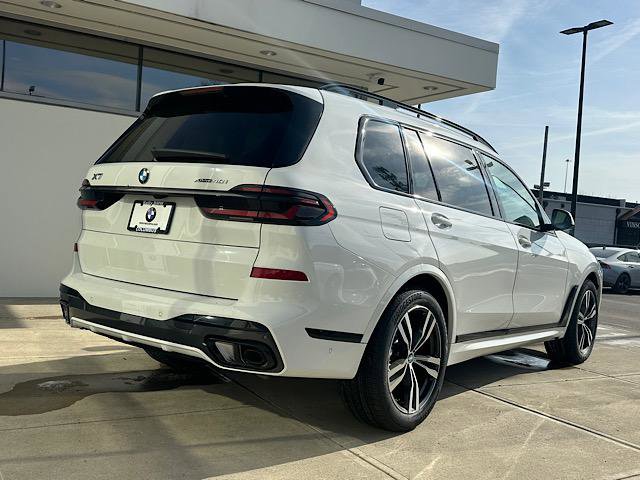 New 2026 BMW X7 xDrive40i w/ Executive Package image 3