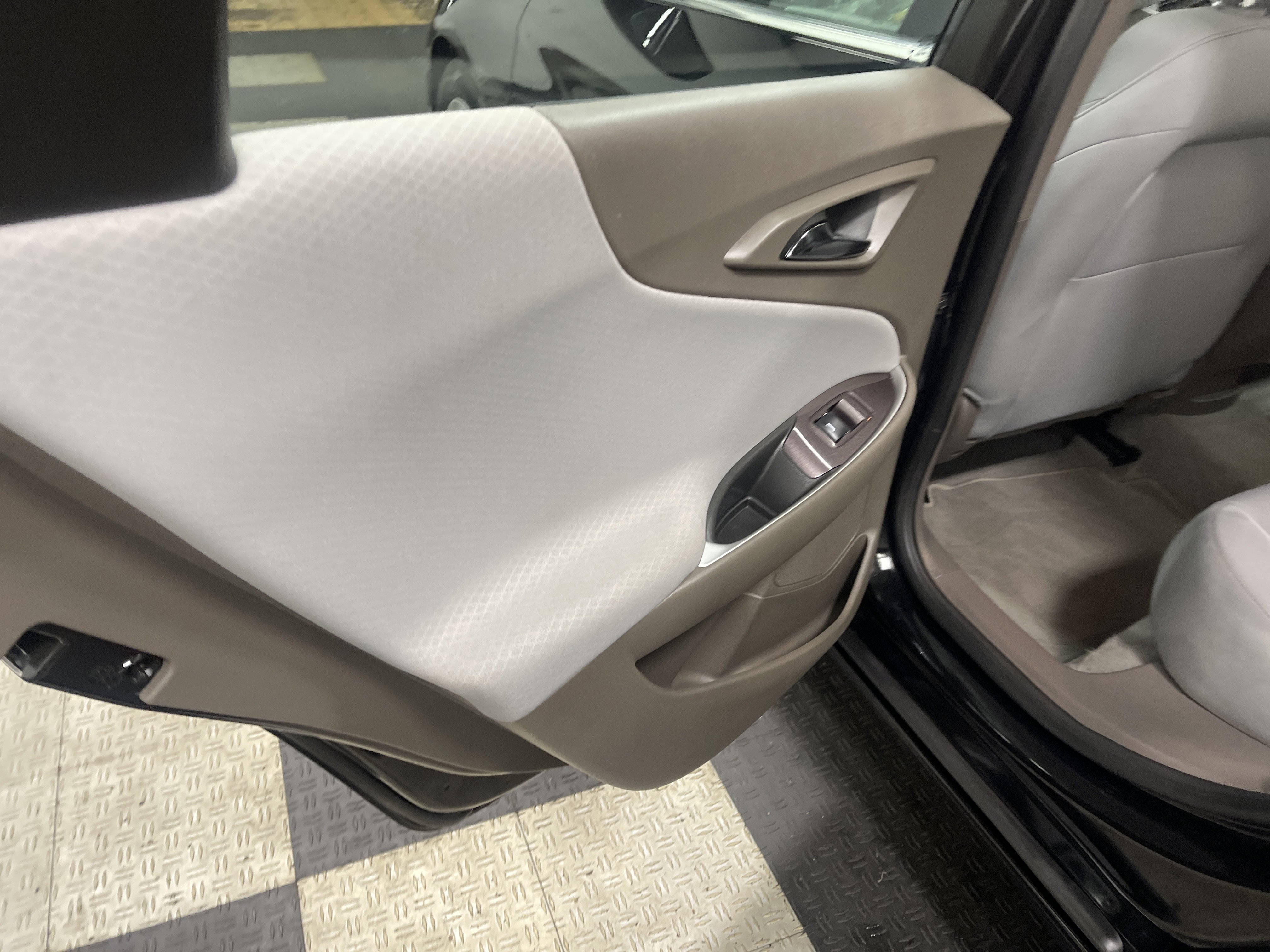 Used 2025 Chevrolet Malibu LT image 15