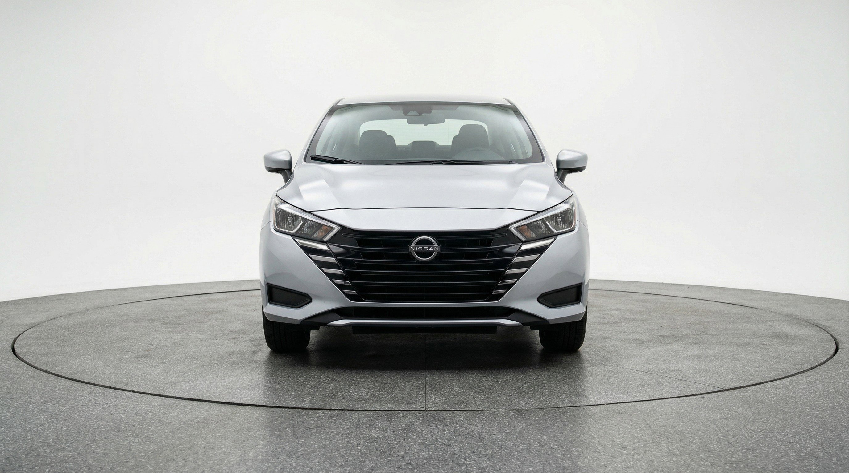 Used 2025 Nissan Versa SV FWD image 2