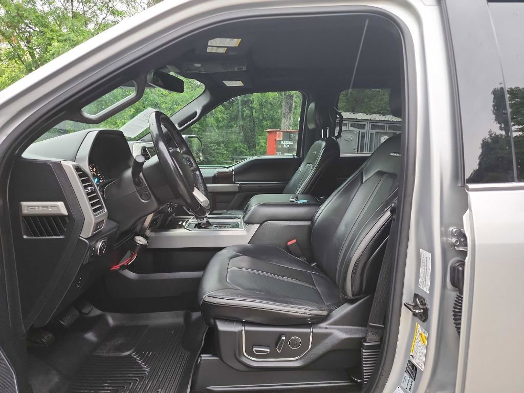 Used 2017 Ford F150 Platinum w/ Equipment Group 701A Luxury AWD/4WD image 23