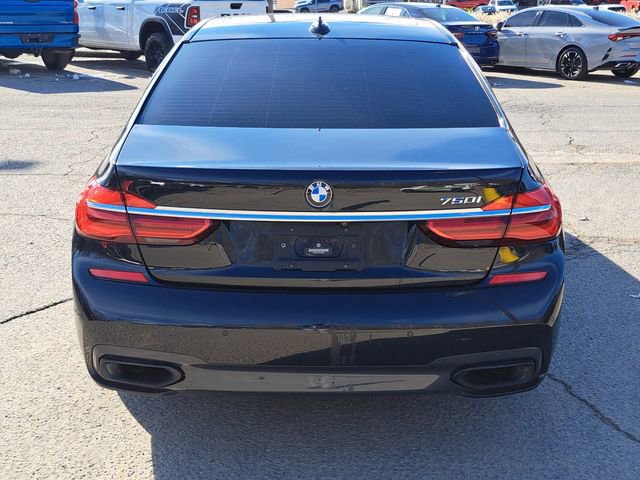 Used 2019 BMW 750i image 4