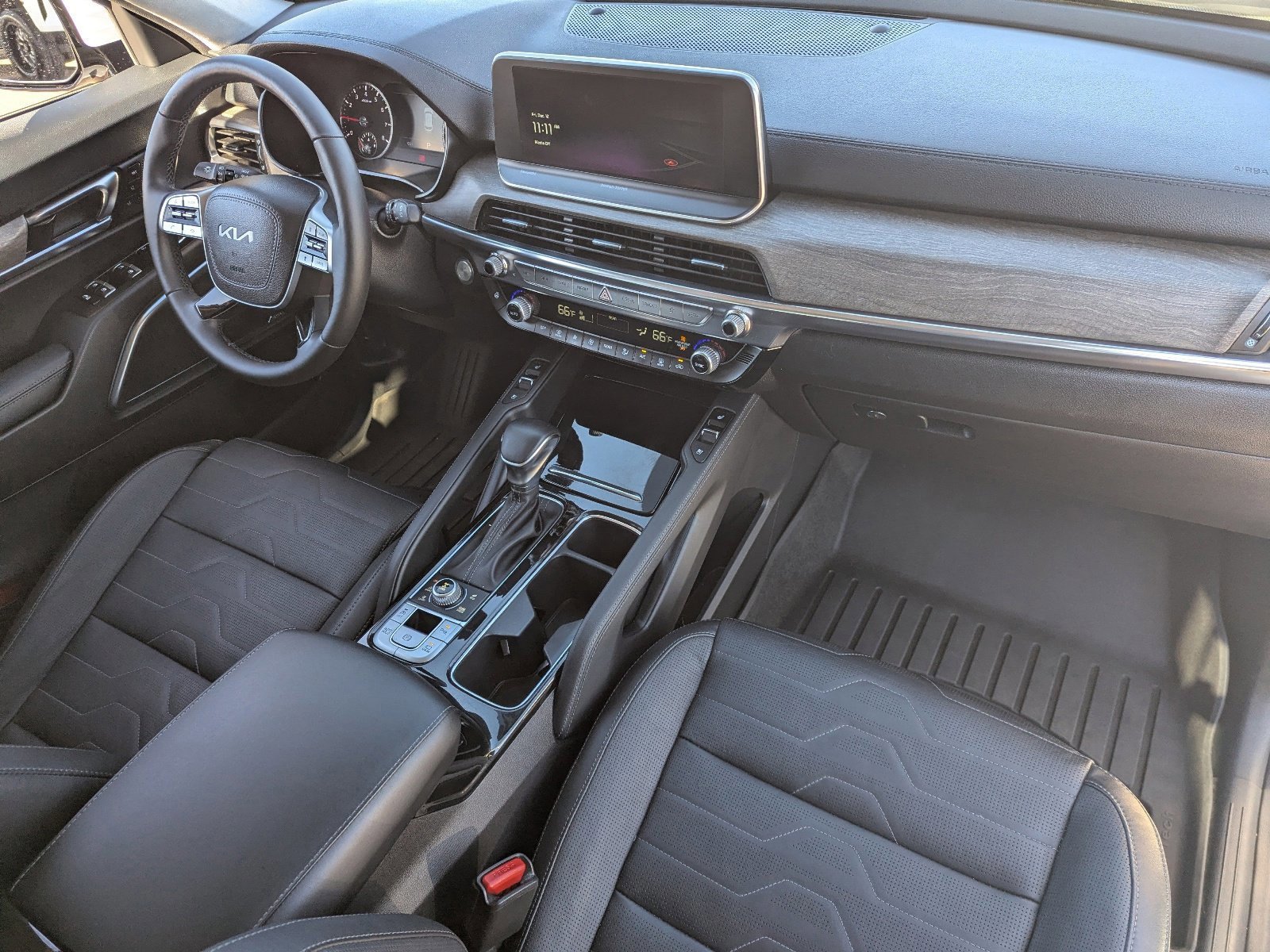 Used 2022 Kia Telluride SX w/ SX Prestige Package image 13