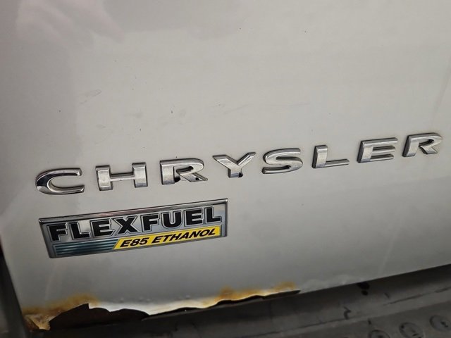 Used 2009 Chrysler Aspen Limited image 30