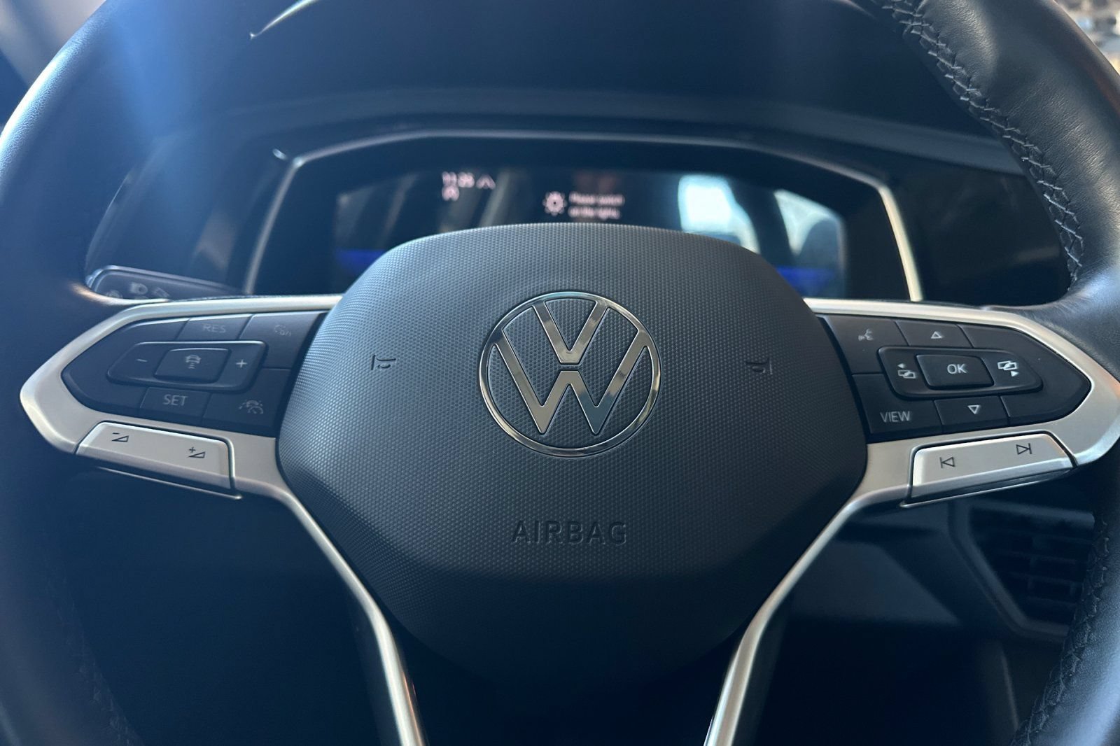 Used 2023 Volkswagen Jetta SE FWD image 23