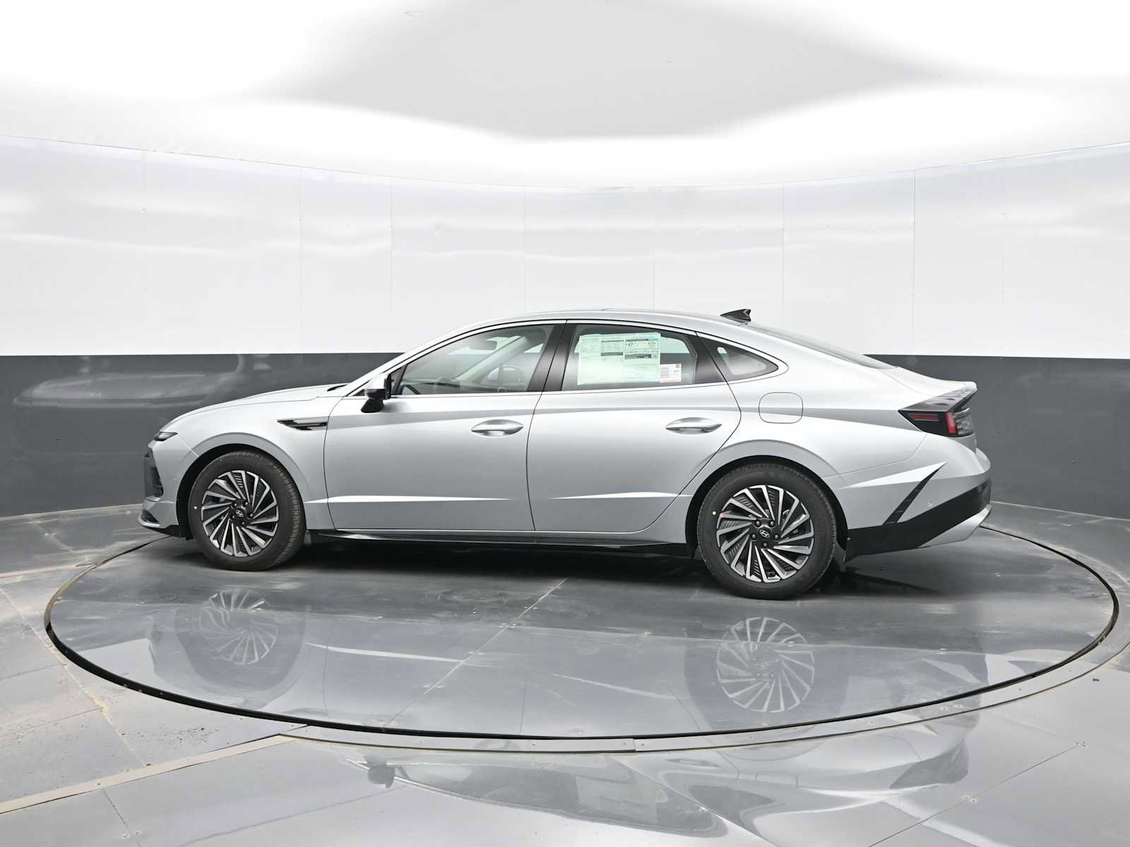 New 2026 Hyundai Sonata Limited image 5