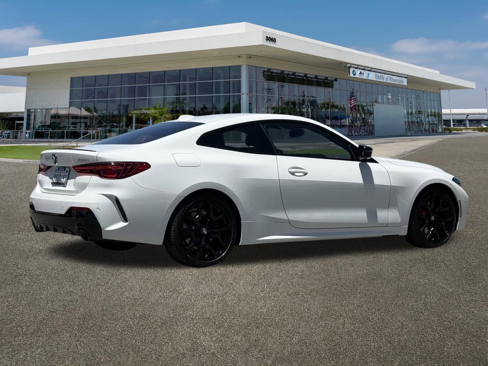 Used 2026 BMW 430i Coupe w/ M Sport Package RWD image 6
