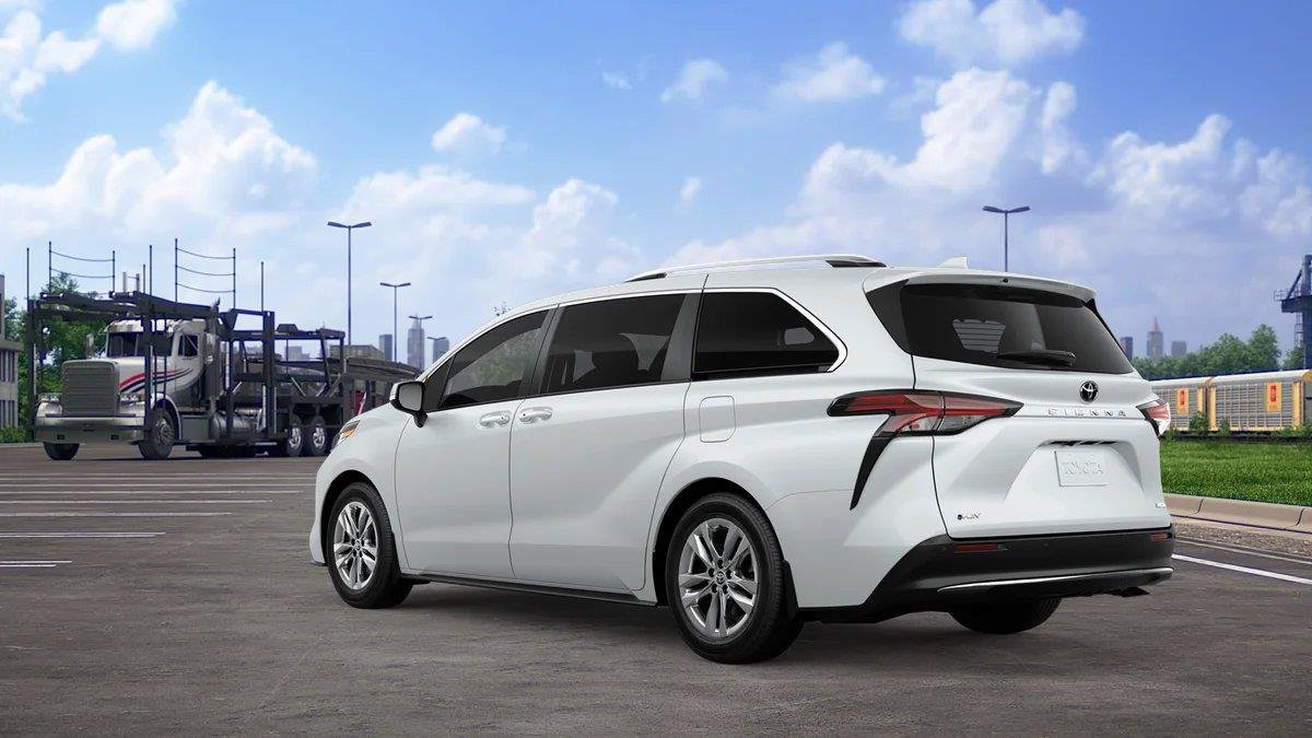 New 2026 Toyota Sienna Limited FWD image 8