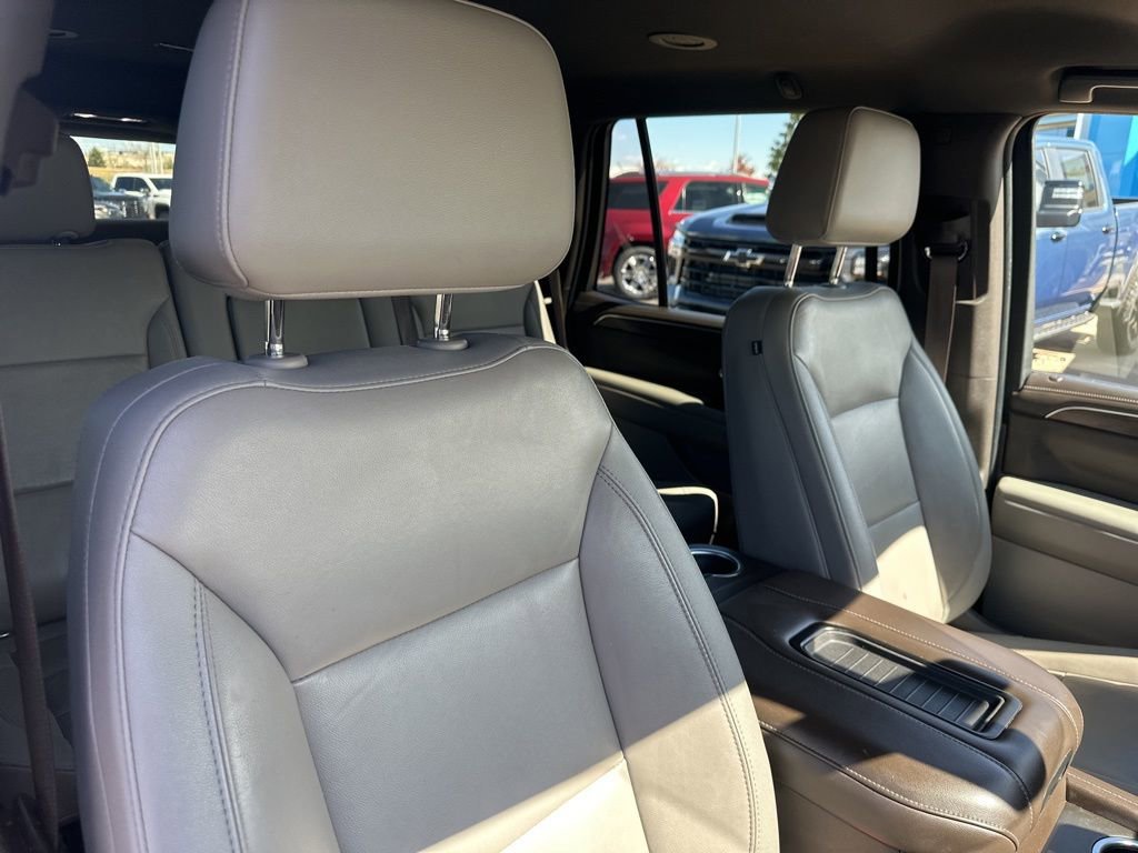 Used 2021 Chevrolet Tahoe LT AWD/4WD image 32